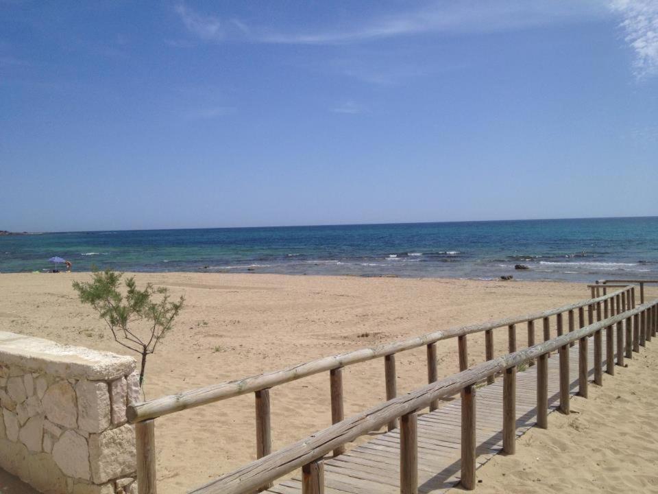 Hotel Costa D'Oro Торре-Ово Екстер'єр фото