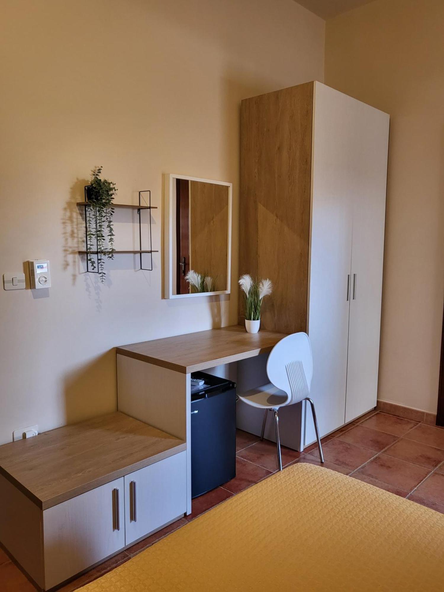 Hotel Costa D'Oro Торре-Ово Екстер'єр фото