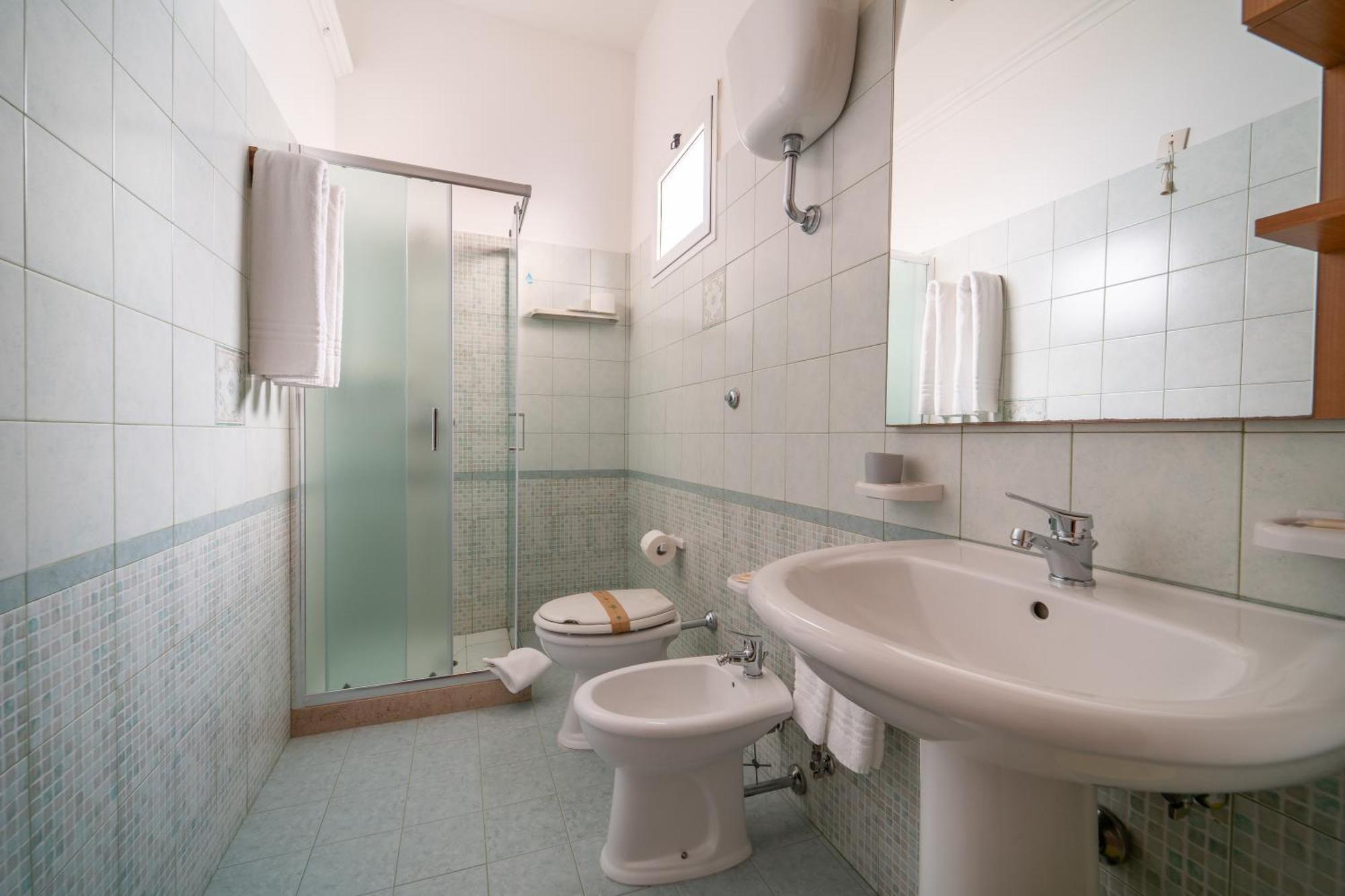 Hotel Costa D'Oro Торре-Ово Екстер'єр фото